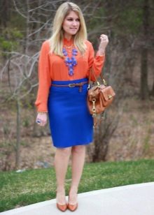 Blue pencil skirt and accessories