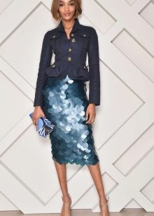 Bright high-waisted pencil skirt