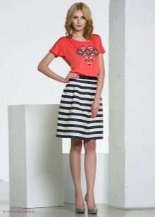 striped skirt combined with a t-shirt