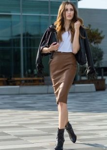 Brown skirt below the knee