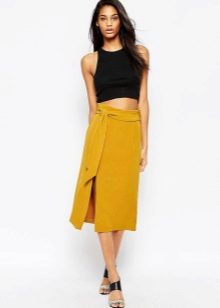 Side slit skirt