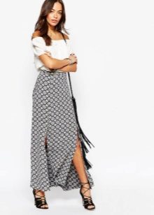 Two-slit skirt