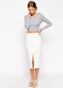 Slit pencil skirt