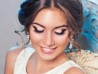 Wedding dress diadem for second marriage