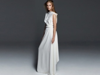 Wedding dress from Max Mara simple