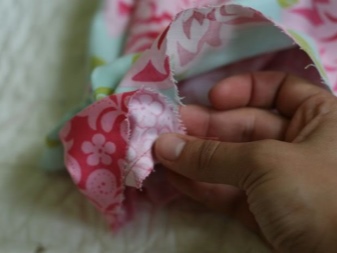 Bending the bottom of the dress - step 2