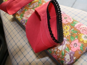 Sewing sleeves on the dress - step 3