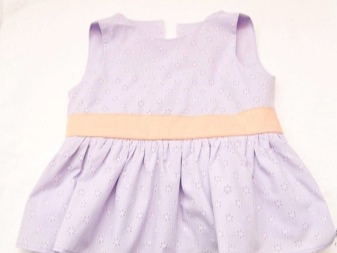 Stitching frills on the dress - step 5