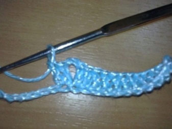 Knitting a yoke on a dress for a girl up to a year - step 1