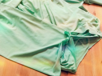 Stitching details of a summer asymmetric dress