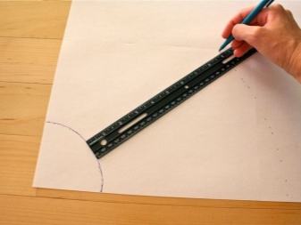 Skirt pattern half sun on an elastic band