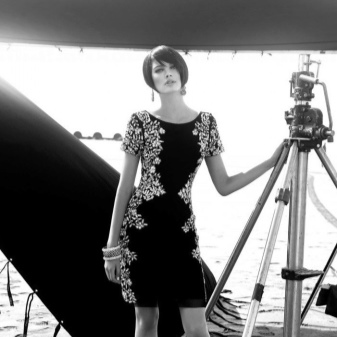 Carla Ruiz Evening Dress With Flowers