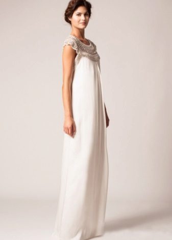 Директна венчаница са украсом