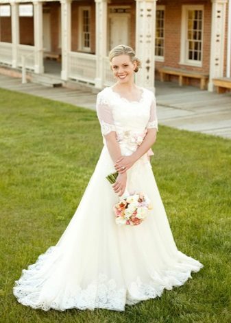 Modest Lace Wedding Dress