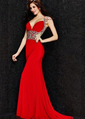 Evening dress from Angela & Alison red