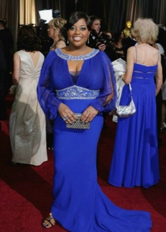 Stars in an empire evening gown for overweight