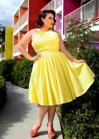 Suknia wieczorowa dla osób z nadwagą