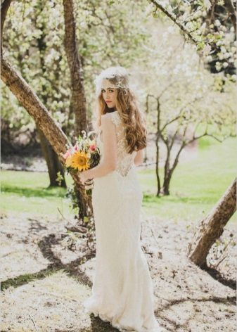 White wedding dress for spring color