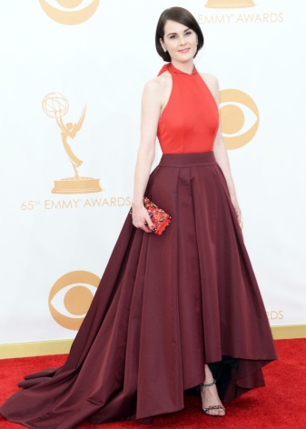 Marsala color combination with red