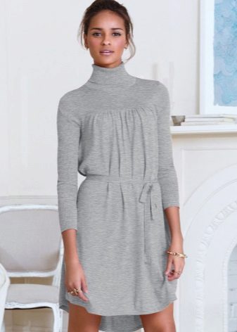 Gray knit dress with a collar