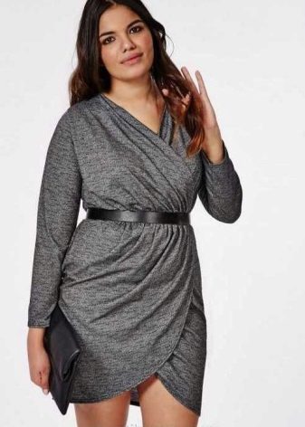 Mid-length youth wrap dress for a full girl