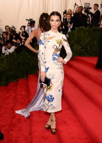 Accessories (handbag and shoes) for the dress in the Chinese style