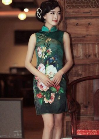 Chinese style qipao dress