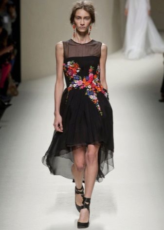 Dress with embroidery