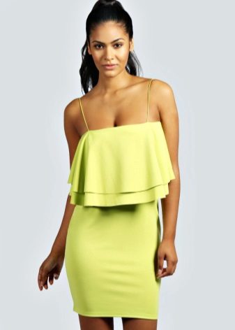 Strapless dress with large flounces on the chest