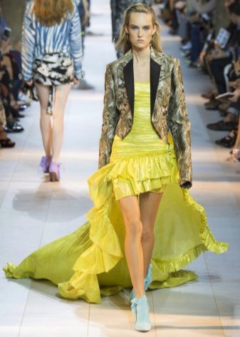 Jacket for a dress with a train