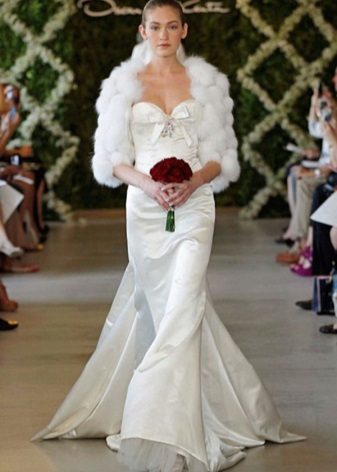 Dress with a train and a fur coat