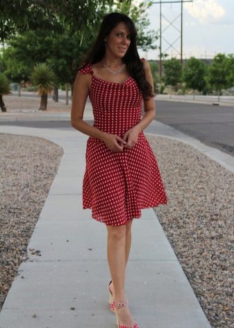 Polka dot dress with polka dot shoes