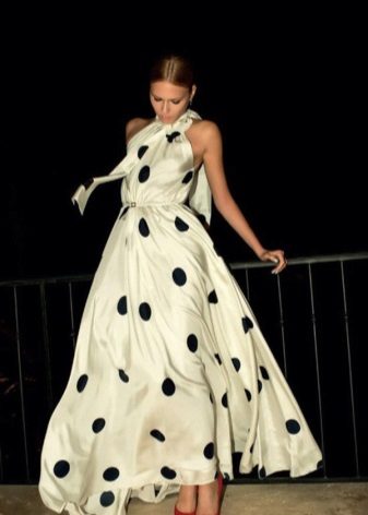 White long evening dress in a rare black large peas