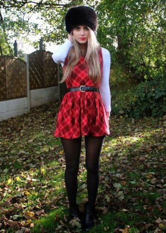 Red and black plaid dress (tartan) with a white cardigan