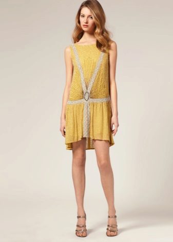 30. gadu ikdienas kleita