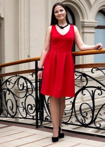 Decoration for a dress with a bell skirt for full