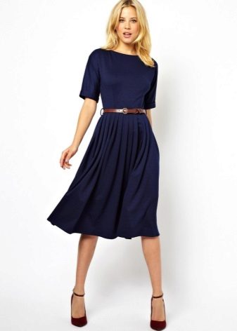 Midi dress in blue with sun skirt