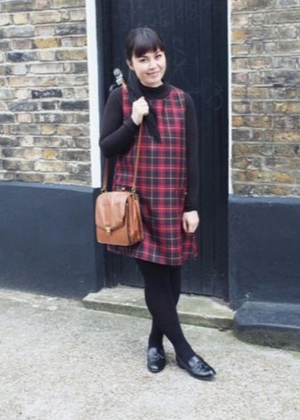 Pledd sundresskjole for overvekt