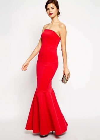 Dress in a floor red