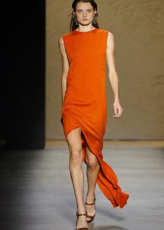 Robe en cuivre à la mode pour la saison printemps-été 2016