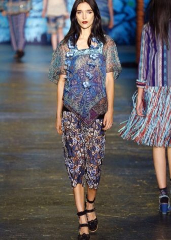 Robe en tulle à la mode printemps-été 2016