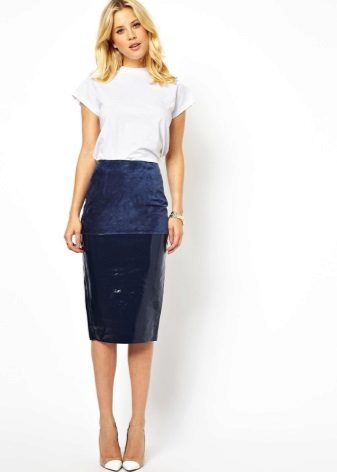 Suede pencil skirt