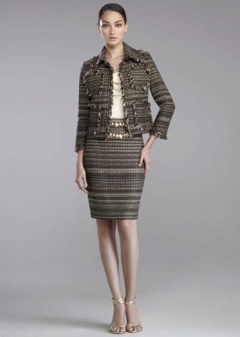 Tweed pencil skirt