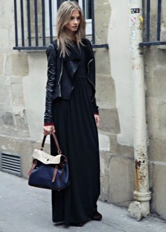 A half-skirt long skirt for the autumn-spring period