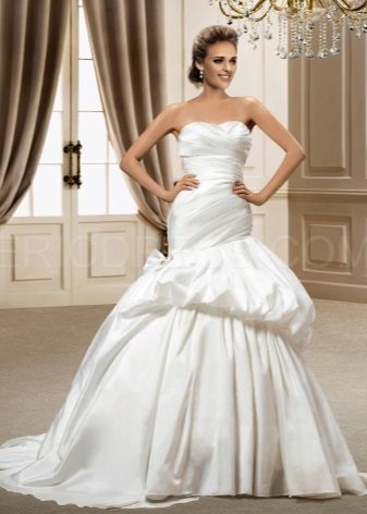 stylish taffeta wedding dress