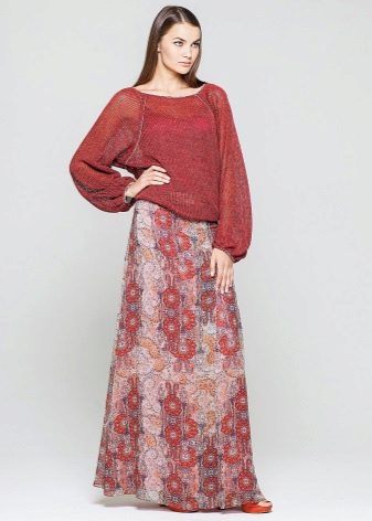 long sports skirt with floral print