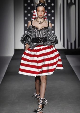 striped elastic skirt