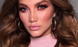 Just the same: in Russia they found a twin woman Jennifer Lopez