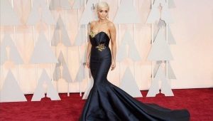 Bandeau dress - a seductive look