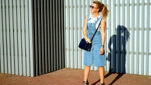 What to wear with a jeans sundress?